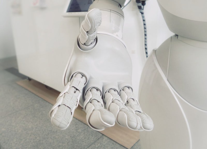 Copilote IA vs agent autonome : quelle différence pour votre équipe ?